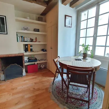 Hostnfly - Charming Studio In The Heart Of Saint-germain Appartamento