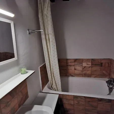Hostnfly - Charming Studio In The Heart Of Saint-germain Parigi